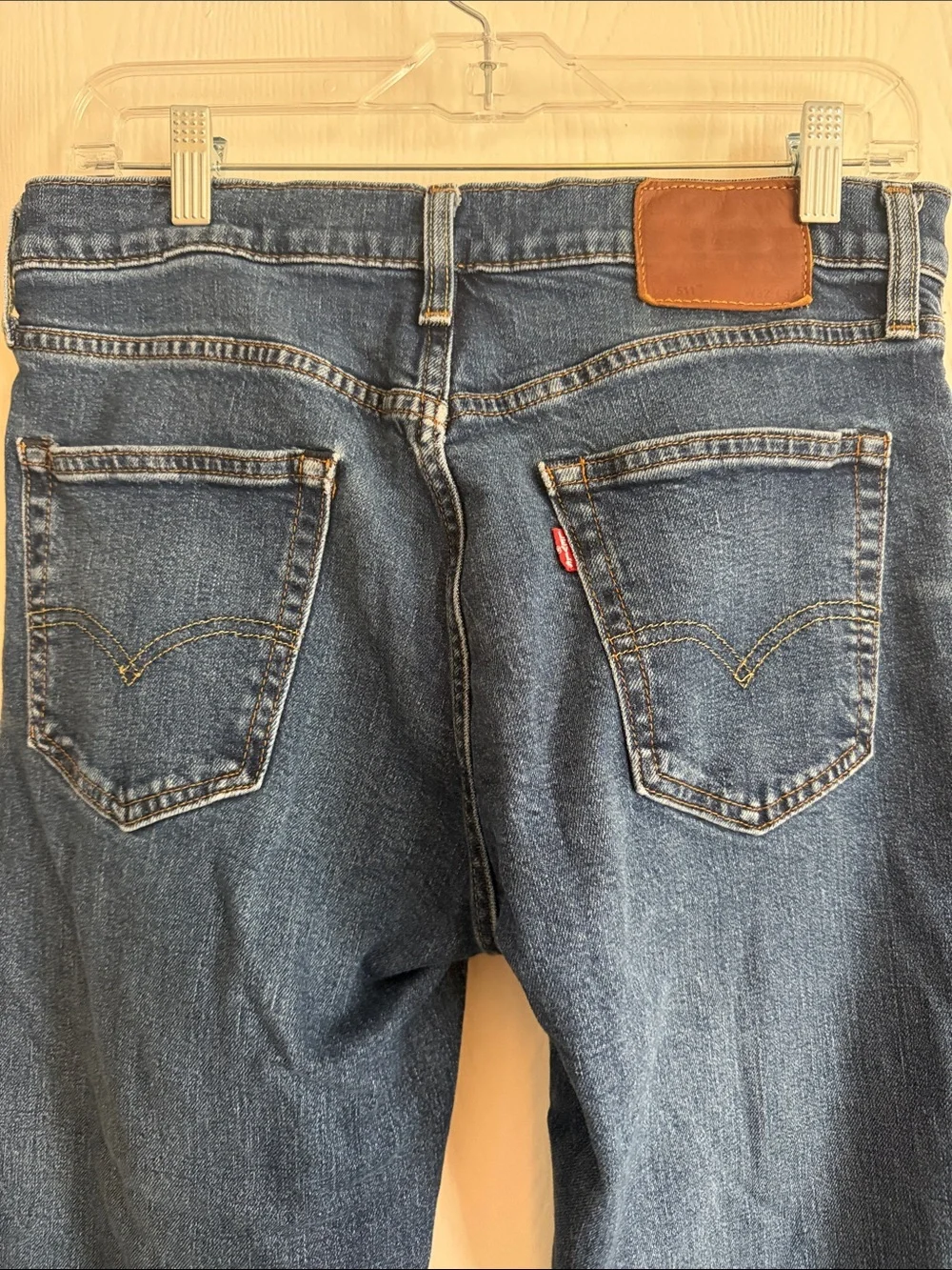 Levi's Slim Straight Jeans in Dark Blue Wash